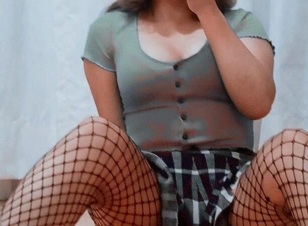 Valr1aaa | 85 Nudes | 18 Vids